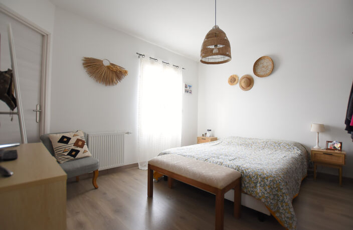 78690 LES ESSARTS LE ROI Belle maison de 5 pièces sous garan — photo 5