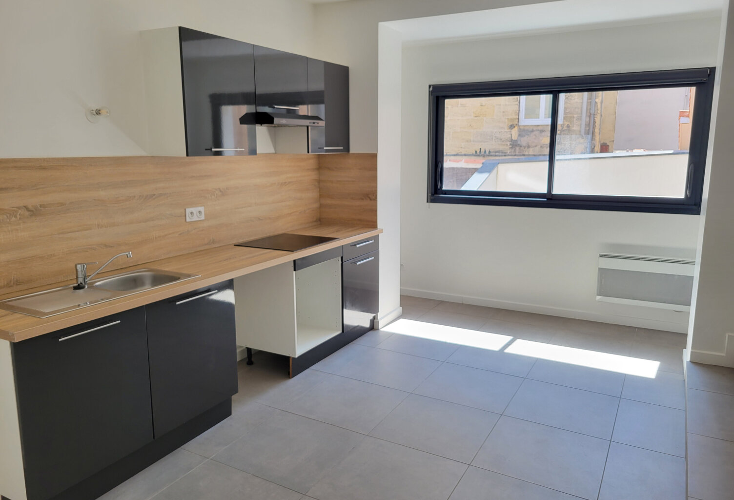 A VENDRE : APPARTEMENT T3 - BORDEAUX CENTRE — photo 1