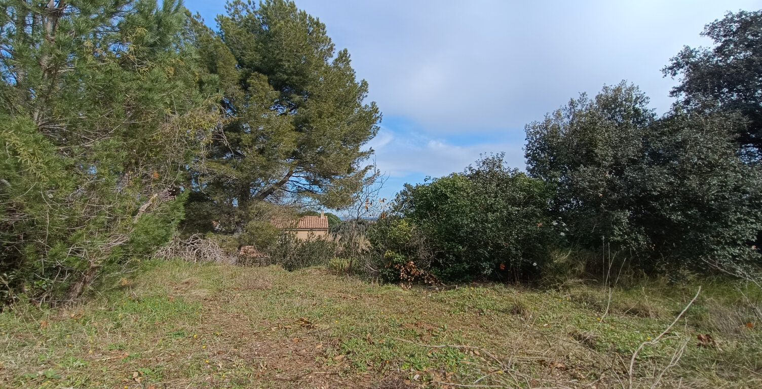 Terrain à batir de 1750m2 — photo 1