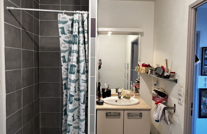 T2 dans immeuble sécurisé avec 2 extérieurs et 2 parkings — photo 5