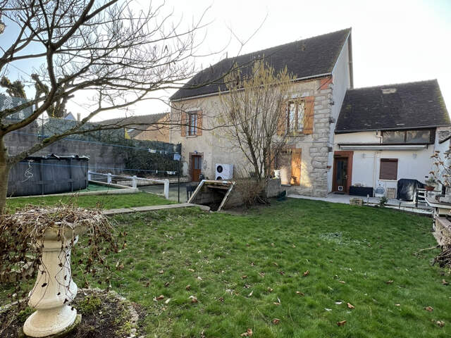 Maison 6 pièces 154 m² à Collemiers — photo du bien