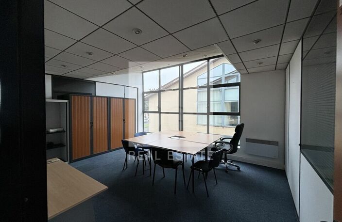 BUREAUX à LOUER — photo 4