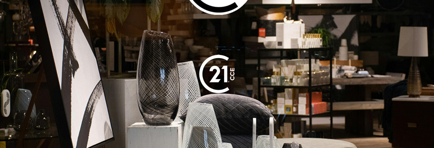 Commerce  74 m² à vendre à Antibes (06600)