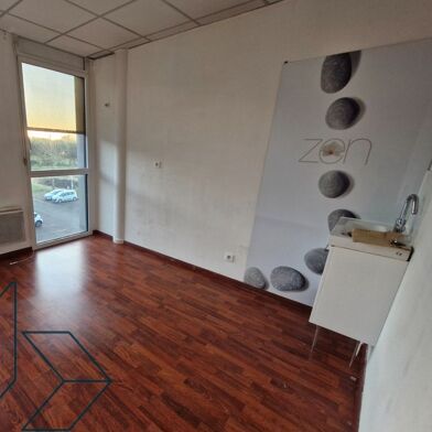 Bureau  580 €