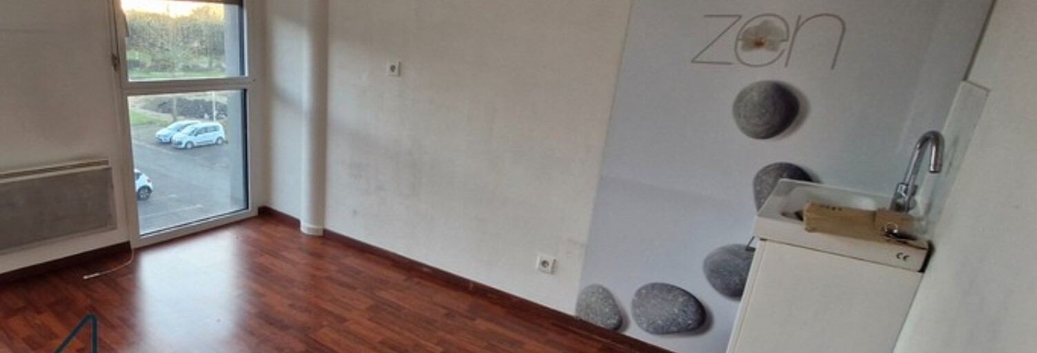 Bureau  54 m² à louer à Vannes (56000)