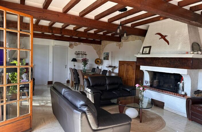 Villa — photo 4