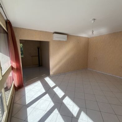 Appartement 3 pièces 160500 €