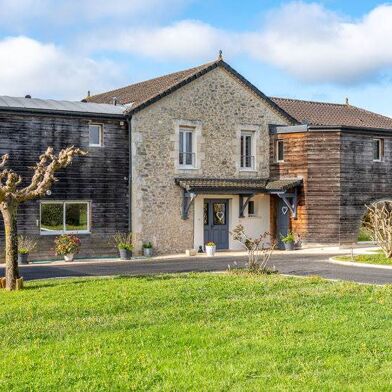 Maison 8 pièces 398000 €