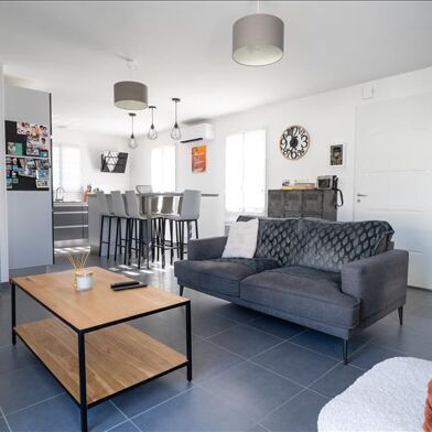 Maison 4 pièces 398999 €