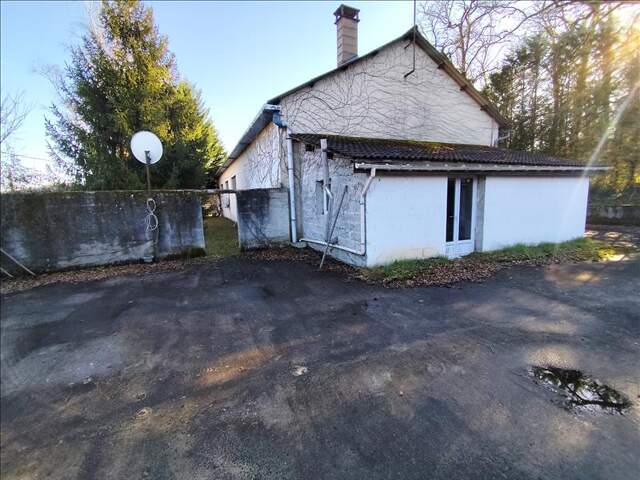 Maison de bourg de 8 pièces principales — photo du bien