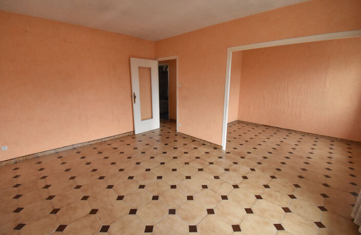 Maison dans un secteur résidentiel — photo 3