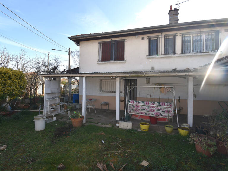 Maison dans un secteur résidentiel — photo 1