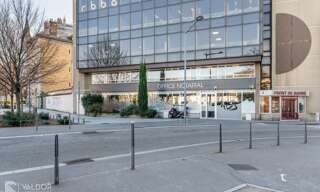 Bureau 10 Pièces 345 m² à vendre à Lyon 9 (69009)