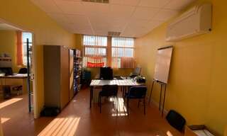 Bureau  61 m² à vendre à Saintes (17100)