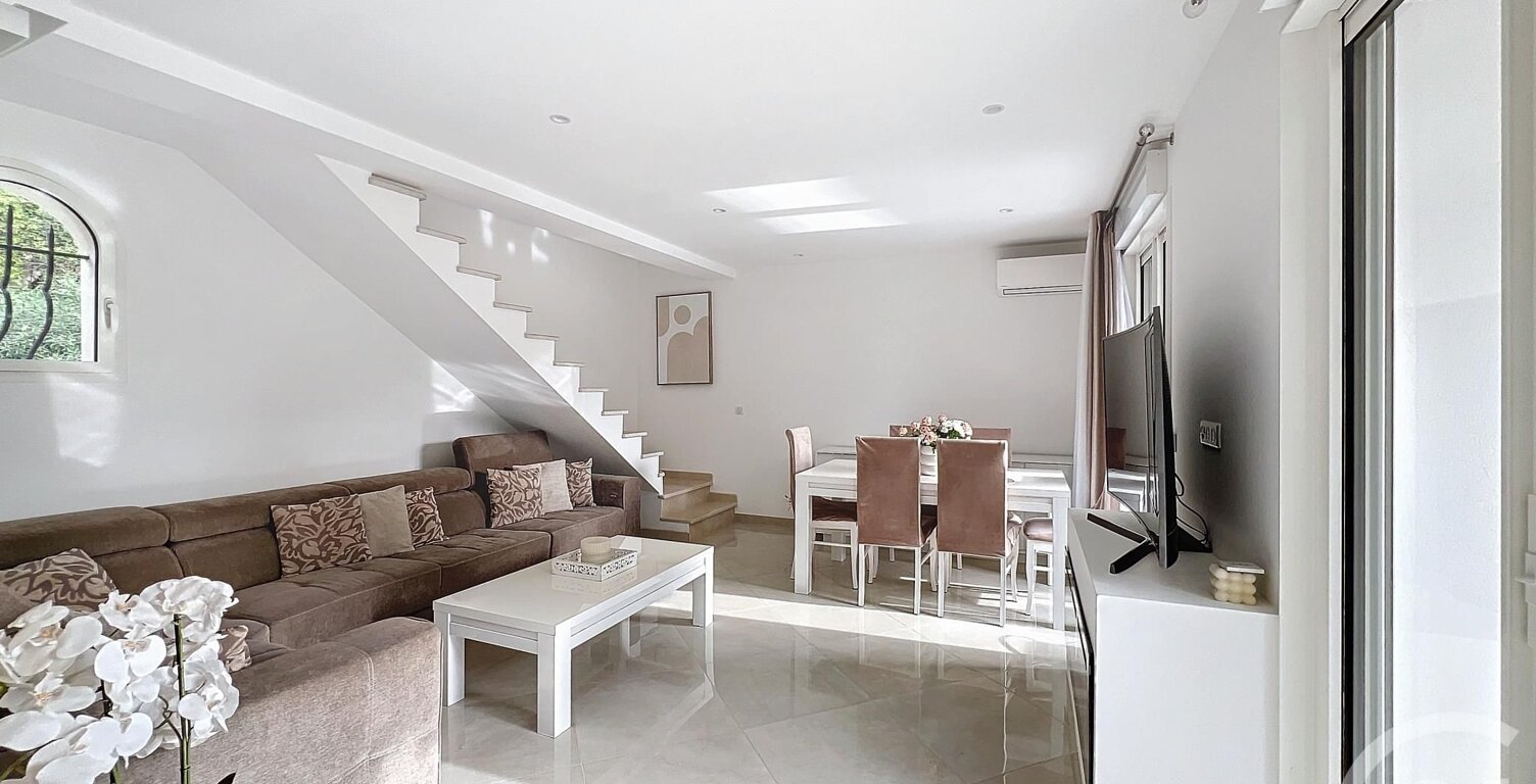 Vente maison 4 pièces 113 m² Cannes (06400) — photo 1