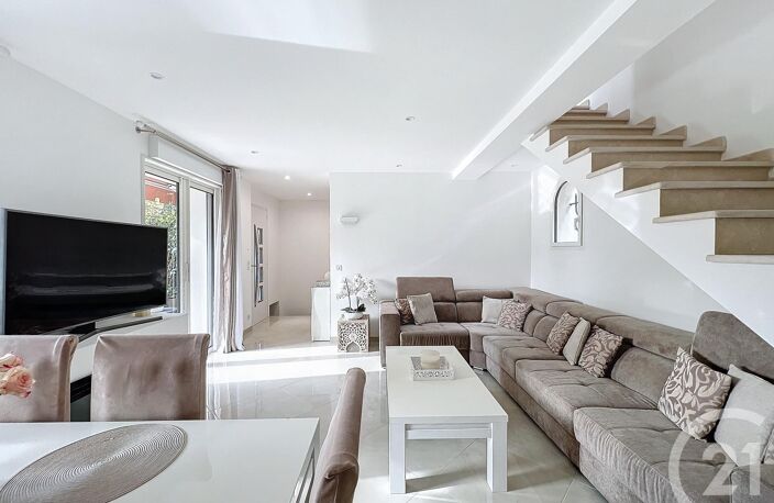 Vente maison 4 pièces 113 m² Cannes (06400) — photo 2