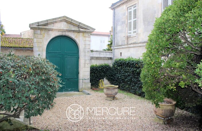 VASTE HOTEL PARTICULIER — photo 3