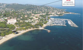 Terrain  1571 m² à vendre à Roquebrune-sur-Argens (83380)