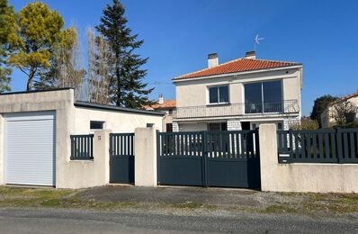 vente maison 229 810 € à proximité de La Crèche (79260)