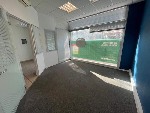 Commerce 90 m² à Albi — photo du bien