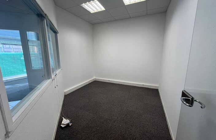 Location commerce  90 m² à Albi (81000) — photo 3