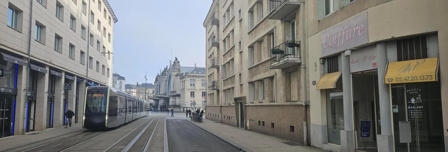Commerce  57 m² à louer à Tours (37000)
