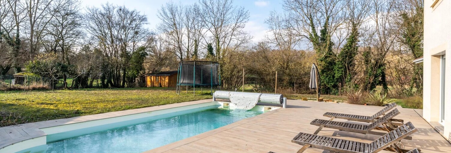 Maison 8 Pièces 220 m² à vendre à Lachassagne (69480)