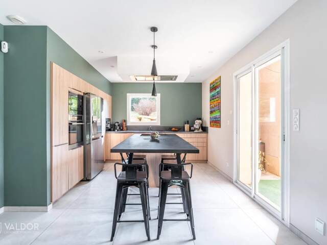 Maison familiale sur un terrain de 2400 m² — photo du bien