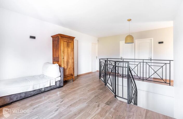 Maison familiale sur un terrain de 2400 m² — photo 5
