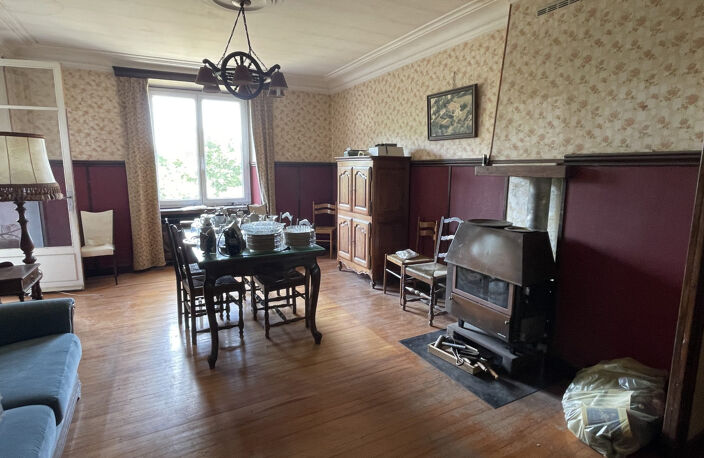 maison à rénover avec grand terrain divisible — photo 5