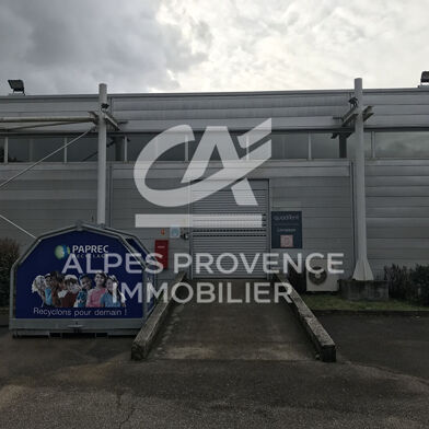 Commerce  3150000 €