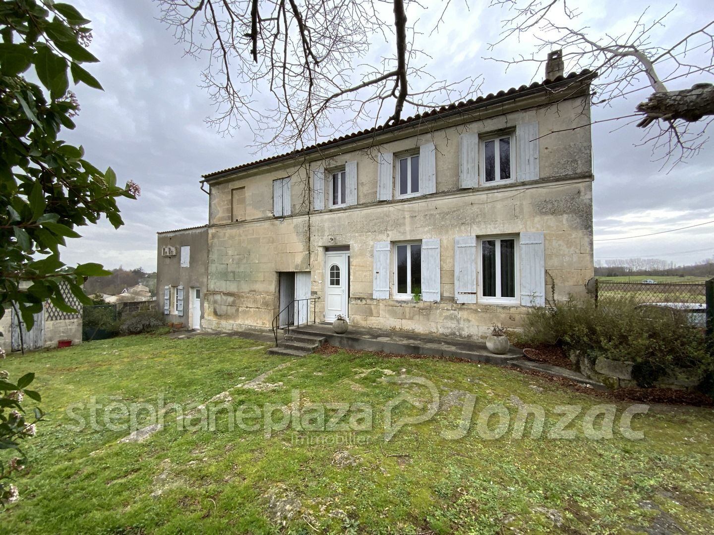 Villa / Maison 3 pièces  à vendre Pons 17800