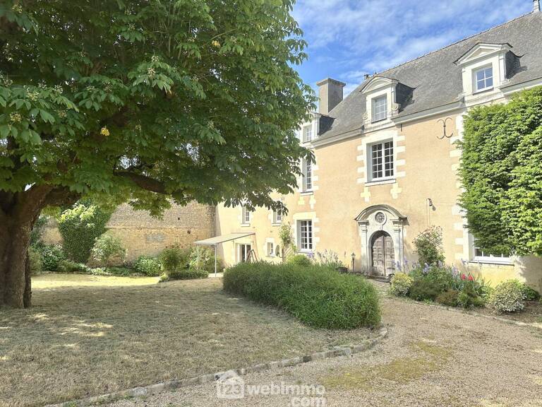 Maison de maître - 416m² - Chavagnes-les-Eaux — photo 1