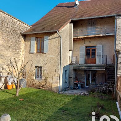 Maison 9 pièces 240000 €