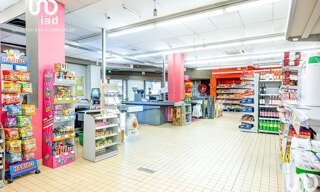 Commerce  2000 m² à vendre à Embrun (05200)