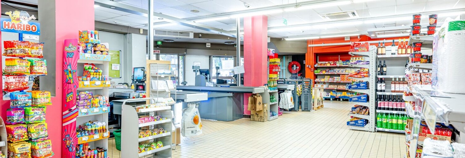 Commerce  2000 m² à vendre à Embrun (05200)