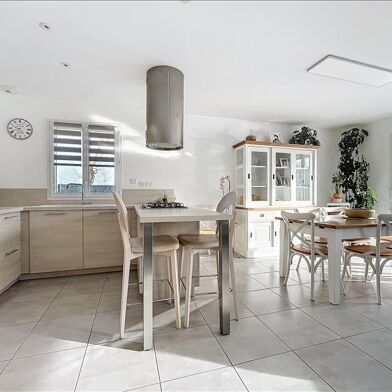 Maison 4 pièces 399990 €