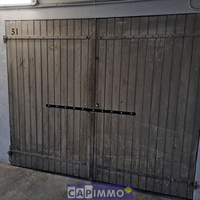 Garage  28000 €
