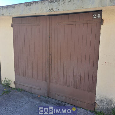 Garage  28000 €