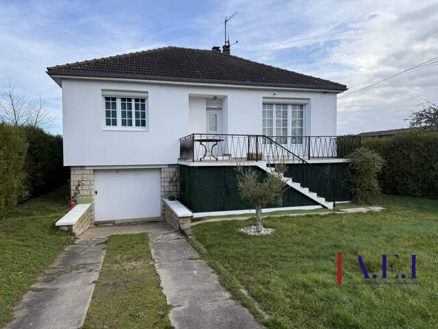 Maison type 4 sur sous-sol 946 m² de terrain — photo du bien