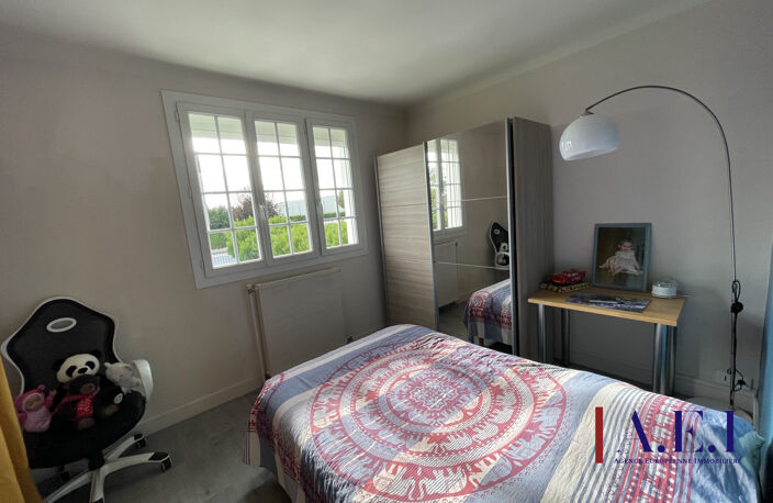 Maison type 4 sur sous-sol 946 m² de terrain — photo 5