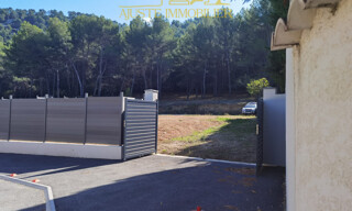 Terrain  1000 m² à vendre à Aubagne (13400)
