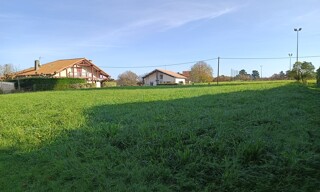 Terrain  1830 m² à vendre à Aire-sur-l'Adour (40800)