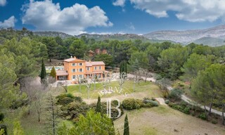Maison 15 Pièces 403 m² à vendre à Aix-en-Provence (13100)