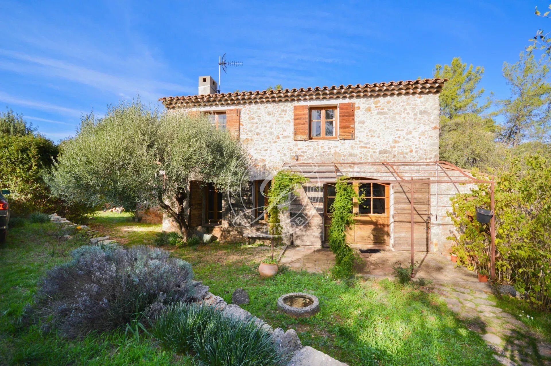 Villa / Maison 8 pièces  à vendre Lorgues 83510