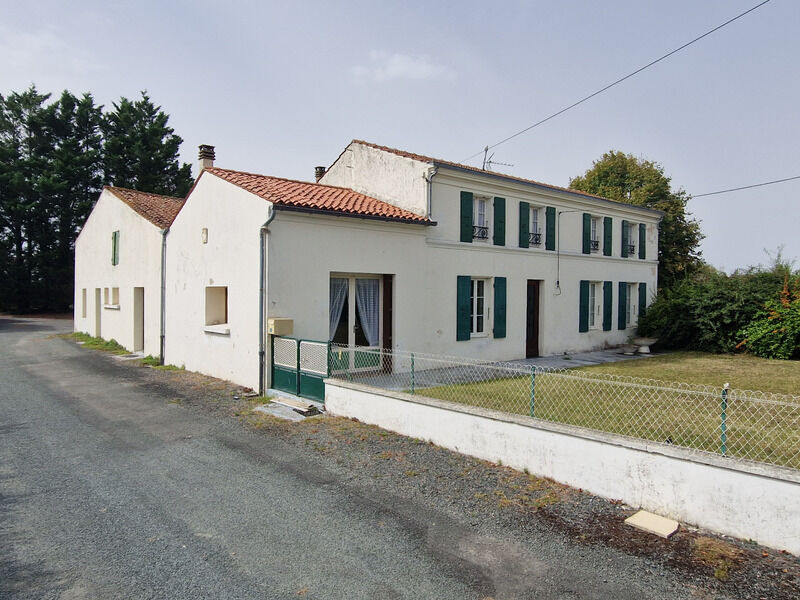 Villa / Maison 6 pièces  à vendre Saint-Coutant-le-Grand 17430