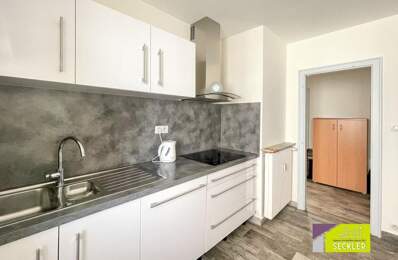 Appartement - 85m ² — photo du bien