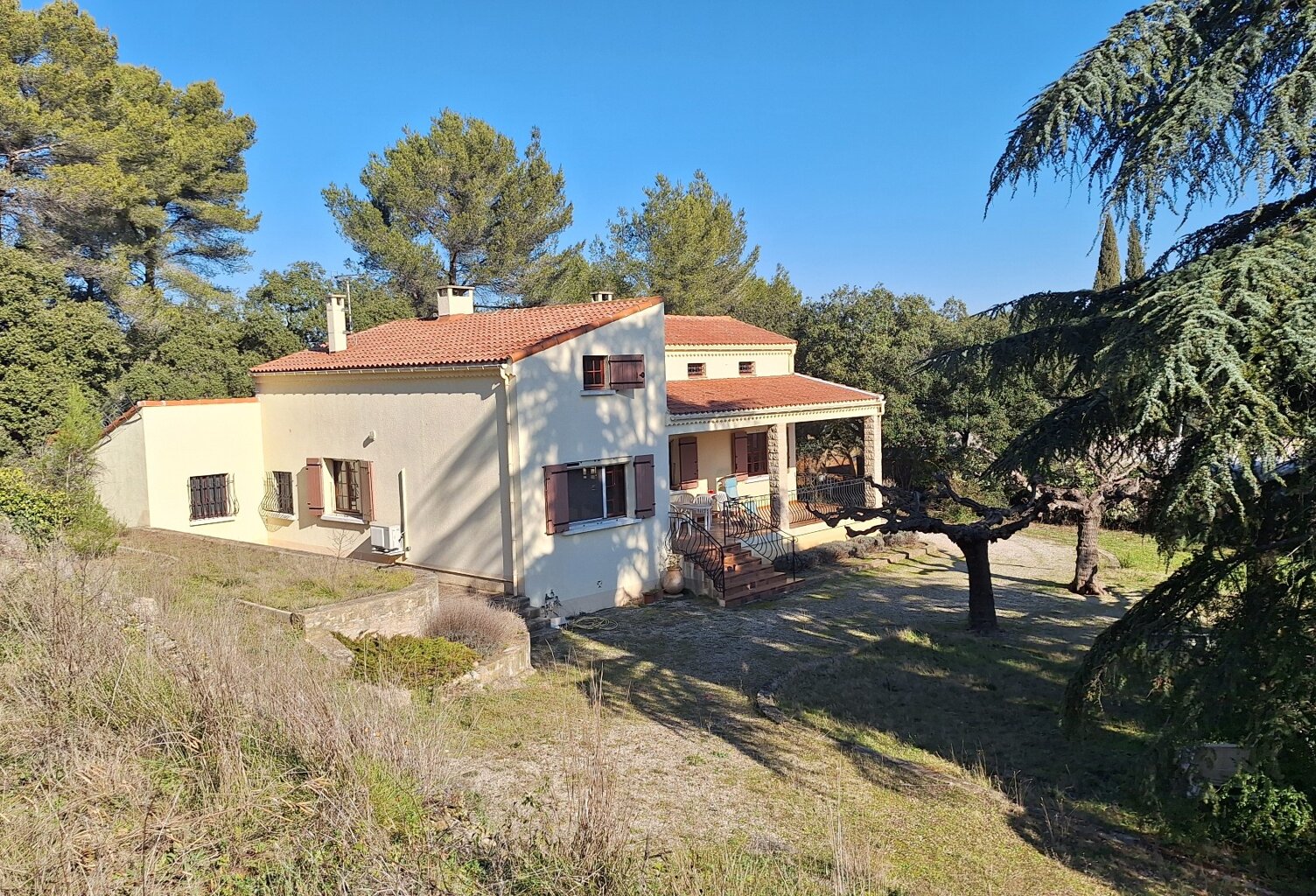 Vente maison 4 pièces 90 m² Grans (13450) — photo 1