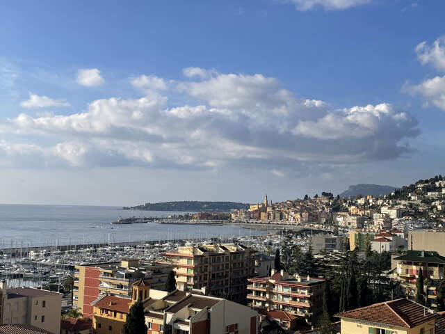 Menton, Garavan, Appartement villa de 4 Pièces, vue mer — photo du bien