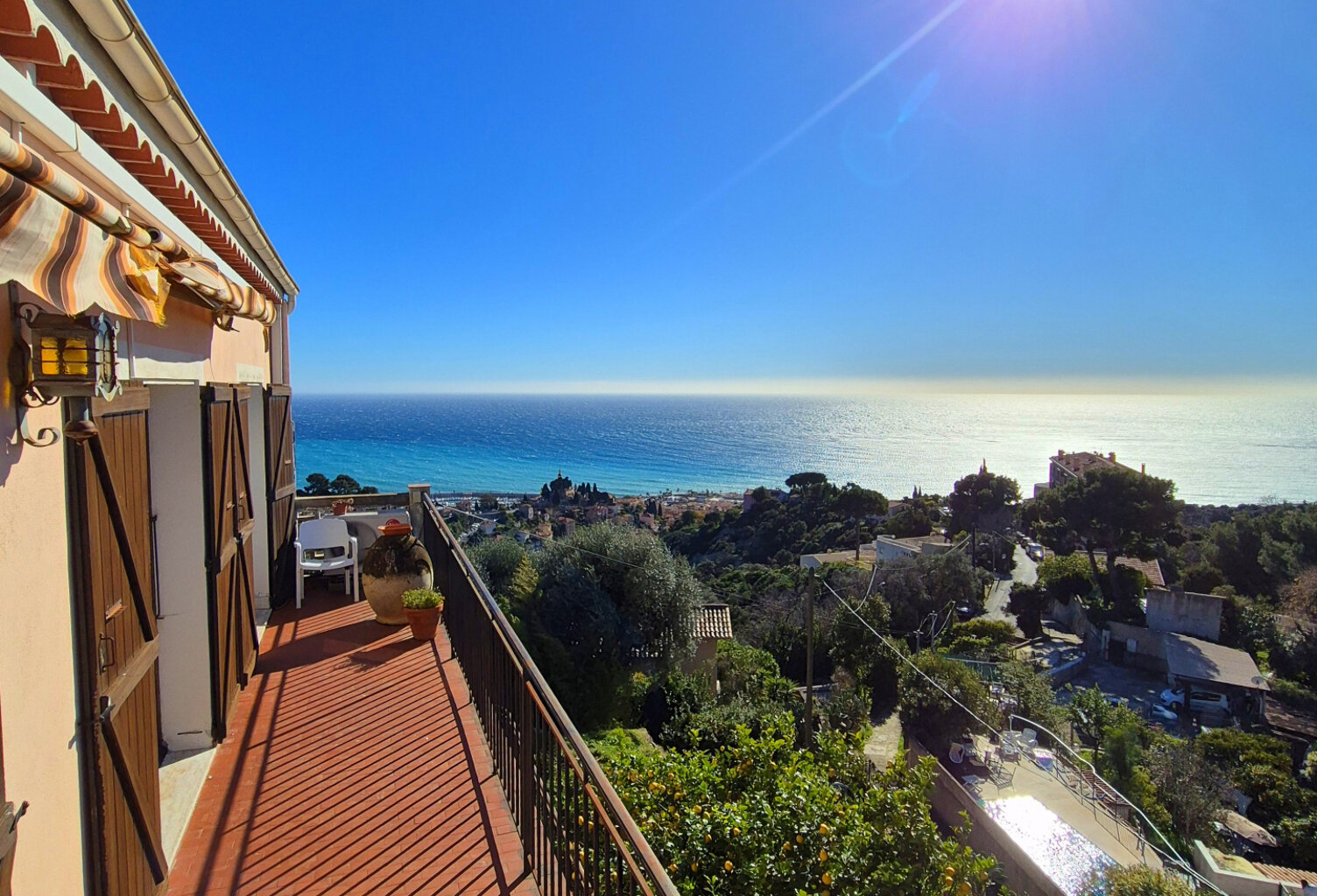 Menton,dernier étage,  villa dolce,appartement Maison de 73 — photo 1
